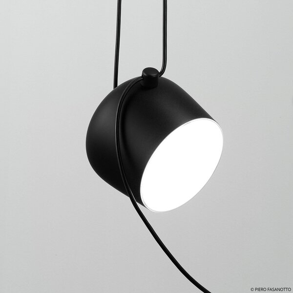 FLOS Aim Μικρό κρεμαστό φωτιστικό LED, μαύρο, ρυθμιζόμενος, Μαύρο, Σαλόνι / τραπεζαρία, Μέταλλο, σχεδιασμός