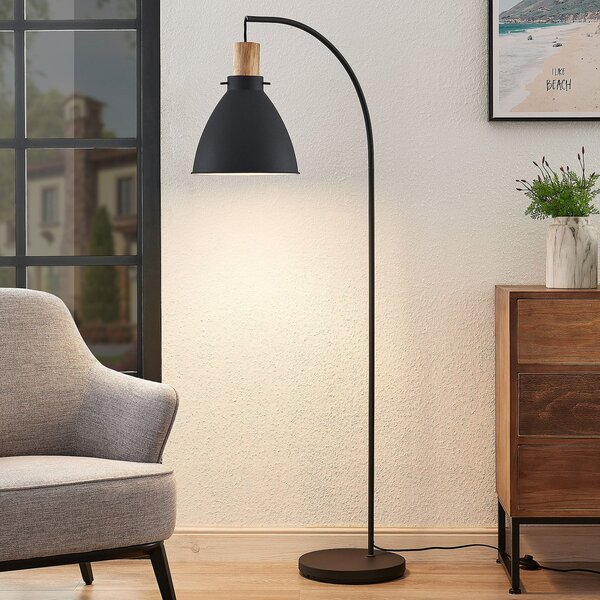 Lindby Φωτιστικό δαπέδου Trebale, μαύρο, ξύλο, 154 cm, E27, Μαύρο, Σαλόνι / τραπεζαρία, Μέταλλο, Σκανδιναβικό, Ελεύθερος κατακόρυφος προβολέας