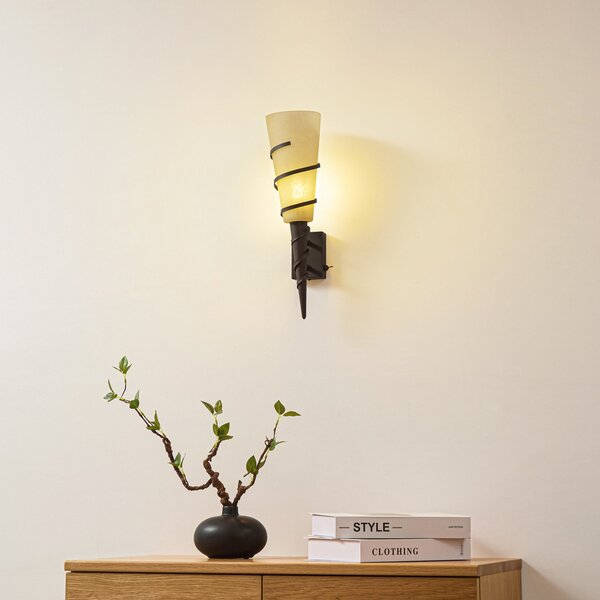 Lindby Φωτιστικό τοίχου Anouk, ύψος 44 cm, γυαλί, μέταλλο, φακός, ρυθμιζόμενος, Καφέ / Σκουριάς, Σαλόνι / τραπεζαρία, Μέταλλο, Εξοχική κατοικία / Ρουστίκ