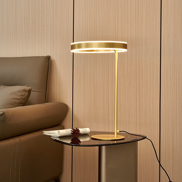 Lucande Επιτραπέζιο φωτιστικό LED Yekta, ορειχάλκινο, 59 cm, με δυνατότητα, ρυθμιζόμενος, Χρυσό / Ορείχαλκου, Σαλόνι / τραπεζαρία, Μέταλλο, σχεδιασμός