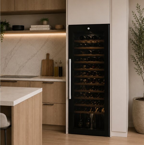Συντηρητής Κρασιού Hoover H-WINE 700 HWC 200 EELW/NF Με Wi-Fi, Ενεργειακή Κλάση G Και Χωρητικότητα 81 Φιάλες