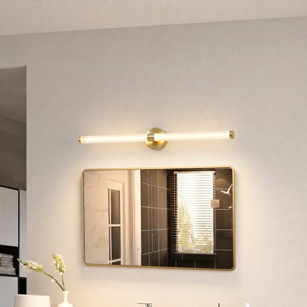 Lucande LED απλίκα Melisa, χρυσό, 90 cm, CCT, IP44, Χρυσό / Ορείχαλκου, Μπάνιο, Γυαλί, σύγχρονο