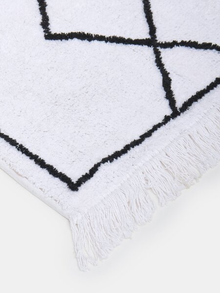 Sinsay - Tufted χαλί με γεωμετρικό σχέδιο και κρόσσια - κρεμ