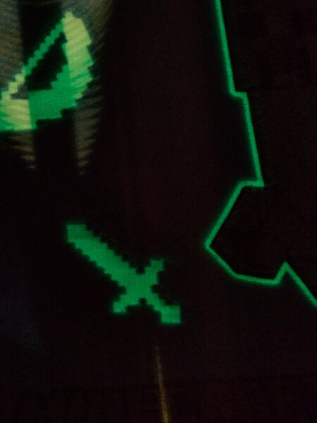 Sinsay - Κουβέρτα με φθορίζον σχέδιο Minecraft - πρασινο της μεντας
