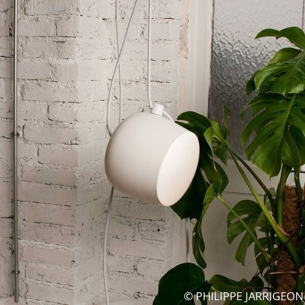 FLOS Aim Μικρό κρεμαστό φωτιστικό LED, λευκό, ρυθμιζόμενος, Λευκό, Σαλόνι / τραπεζαρία, Μέταλλο, σχεδιασμός