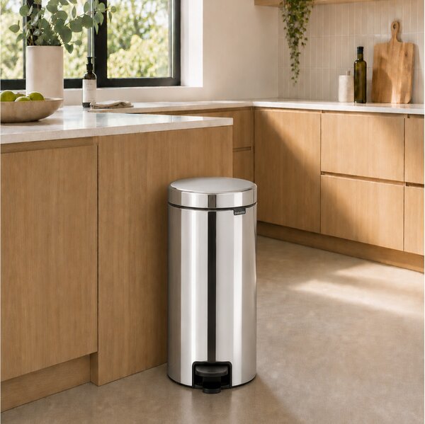 Καλάθι απορριμμάτων New Icon Brabantia με χωρητικότητα 30L και διαστάσεις 38x29.3x67.9cm - Brilliant Steel