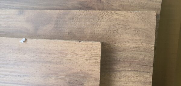 Επανασυσκευασμένο: Γραφείο Nero Figaro Walnut-Μαύρο