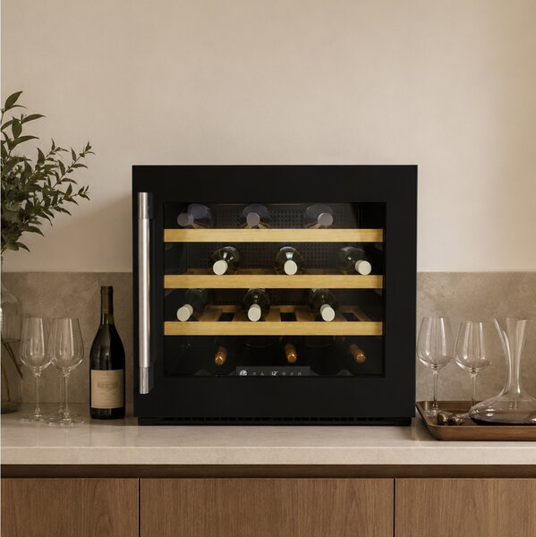 Συντηρητής Κρασιού Hoover H-WINE 300 HWCB 45/1 με ενεργειακή κλάση F και χωρητικότητα 24 φιάλες