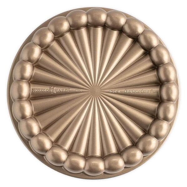 Φόρμα για κέικ στρογγυλό Charlotte Nordic Ware με διαστάσεις 22.5x6cm