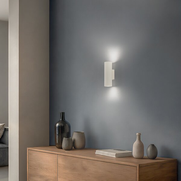 SOLLUX LIGHTING Φωτιστικό τοίχου Carbon, μπεζ, ύψος 20 cm, αλουμίνιο, 2-φωτο., ρυθμιζόμενος, Μπεζ, Σαλόνι / τραπεζαρία, Αλουμίνιο, σύγχρονο