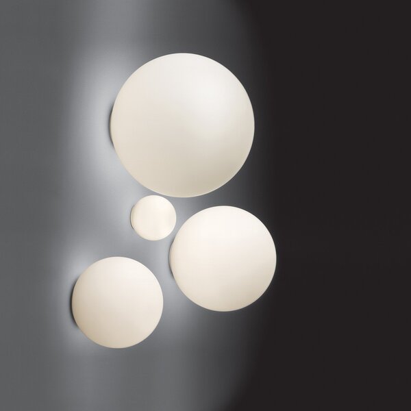 Artemide Φωτιστικό τοίχου Dioscuri, IP44, Ø 14 cm, ρυθμιζόμενος, Λευκό, Διάδρομος, Γυαλί, σχεδιασμός, Σφαίρα