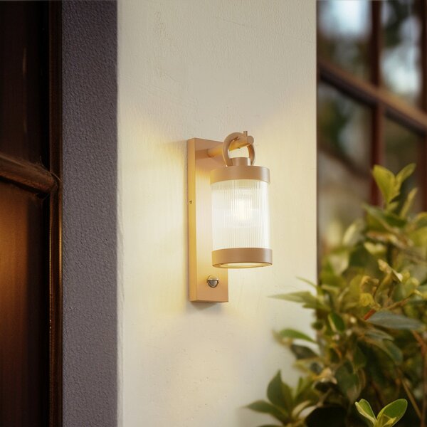 Lindby Εξωτερικό φωτιστικό τοίχου Yrene, 20 cm, μπεζ, αισθητήρας, κυματισμός, ρυθμιζόμενος, Μπεζ, Αλουμίνιο, σύγχρονο