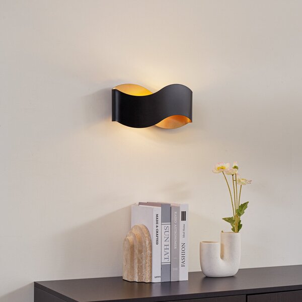 Lindby Φωτιστικό τοίχου Dailin, μαύρο/χρυσό, 30 cm, μέταλλο, ρυθμιζόμενος, Μαύρο, Σαλόνι / τραπεζαρία, Μέταλλο, σύγχρονο