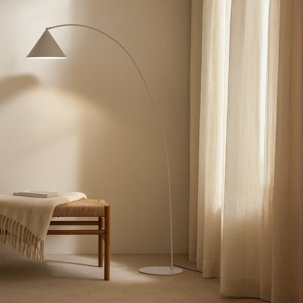 Lindby Φωτιστικό Triangolo, μπεζ, ύψος 195 cm, μέταλλο, E27, Μπεζ, Σαλόνι / τραπεζαρία, Μέταλλο, σύγχρονο