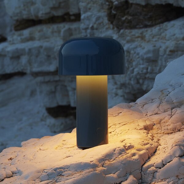 FLOS Φωτιστικό γραφείου Bellhop με μπαταρία LED, μπλε, 21 εκ., ρυθμιζόμενη, ρυθμιζόμενος, Μπλε, Σαλόνι / τραπεζαρία, Πλαστικό, σχεδιασμός