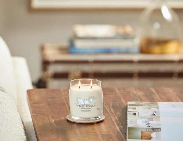 Αρωματικό Κερί Yankee Candle με διάρκεια καύσης έως 50 ώρες και άρωμα Clean Cotton