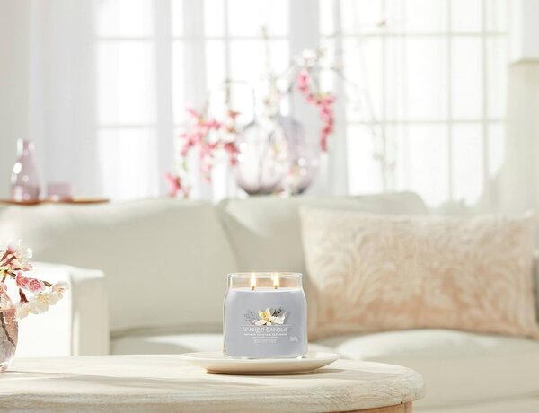 Αρωματικό Κερί Yankee Candle με διάρκεια καύσης έως 50 ώρες και άρωμα Smoked Vanilla & Cashmere